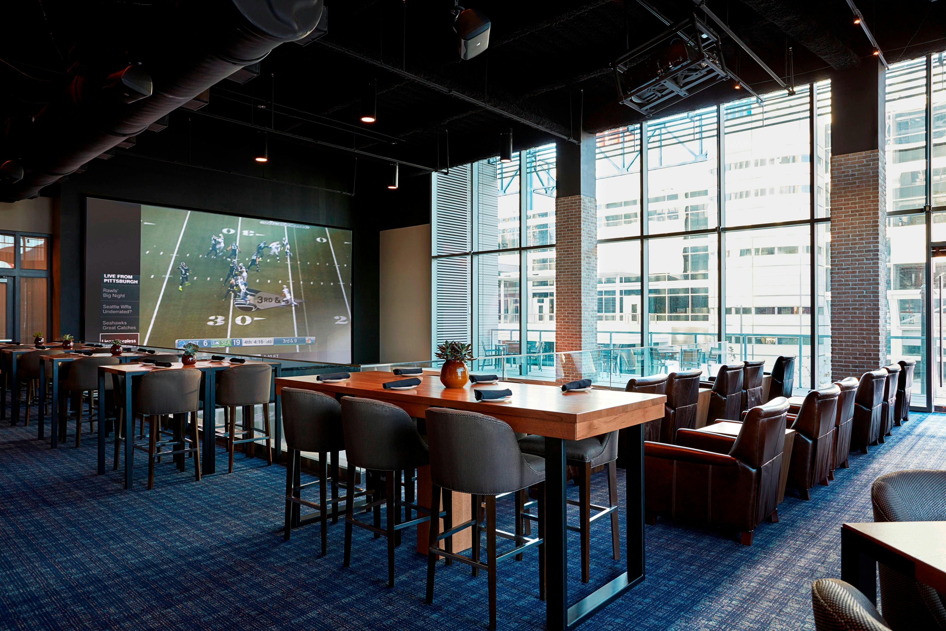 MARRIOTT MARQUIS HOUSTON 53/65