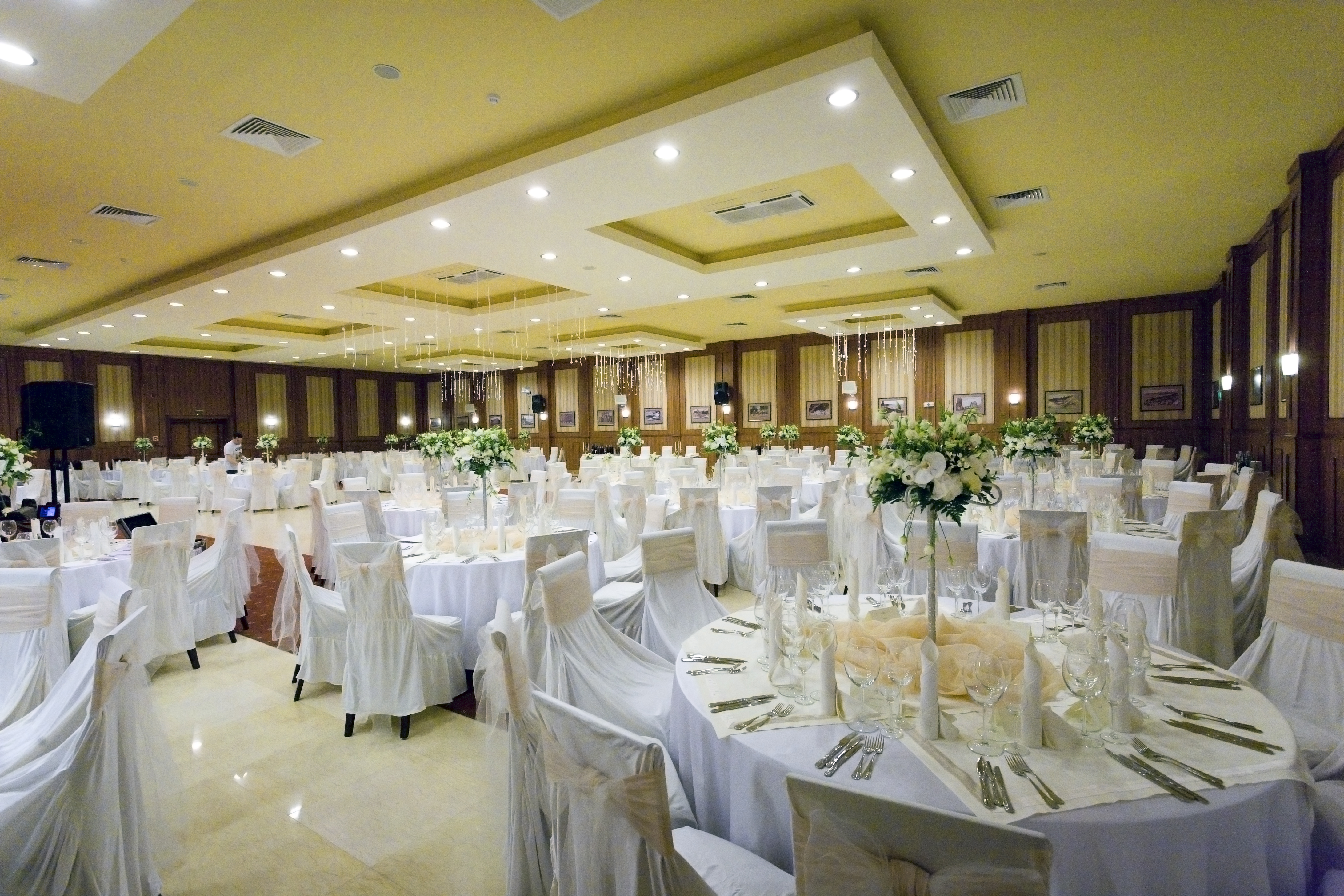 Admiral Hotel 24/36
