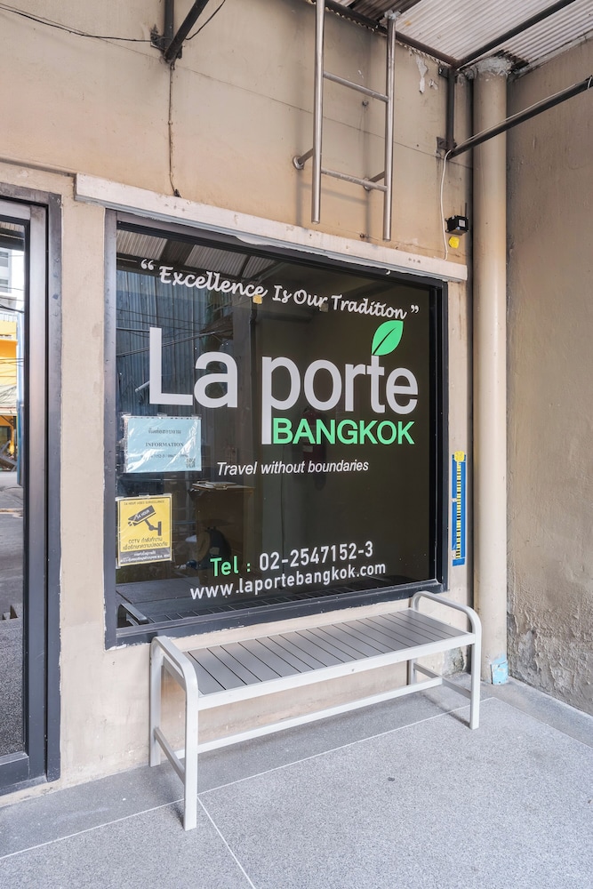 La Porte Bangkok Hotel 10/48