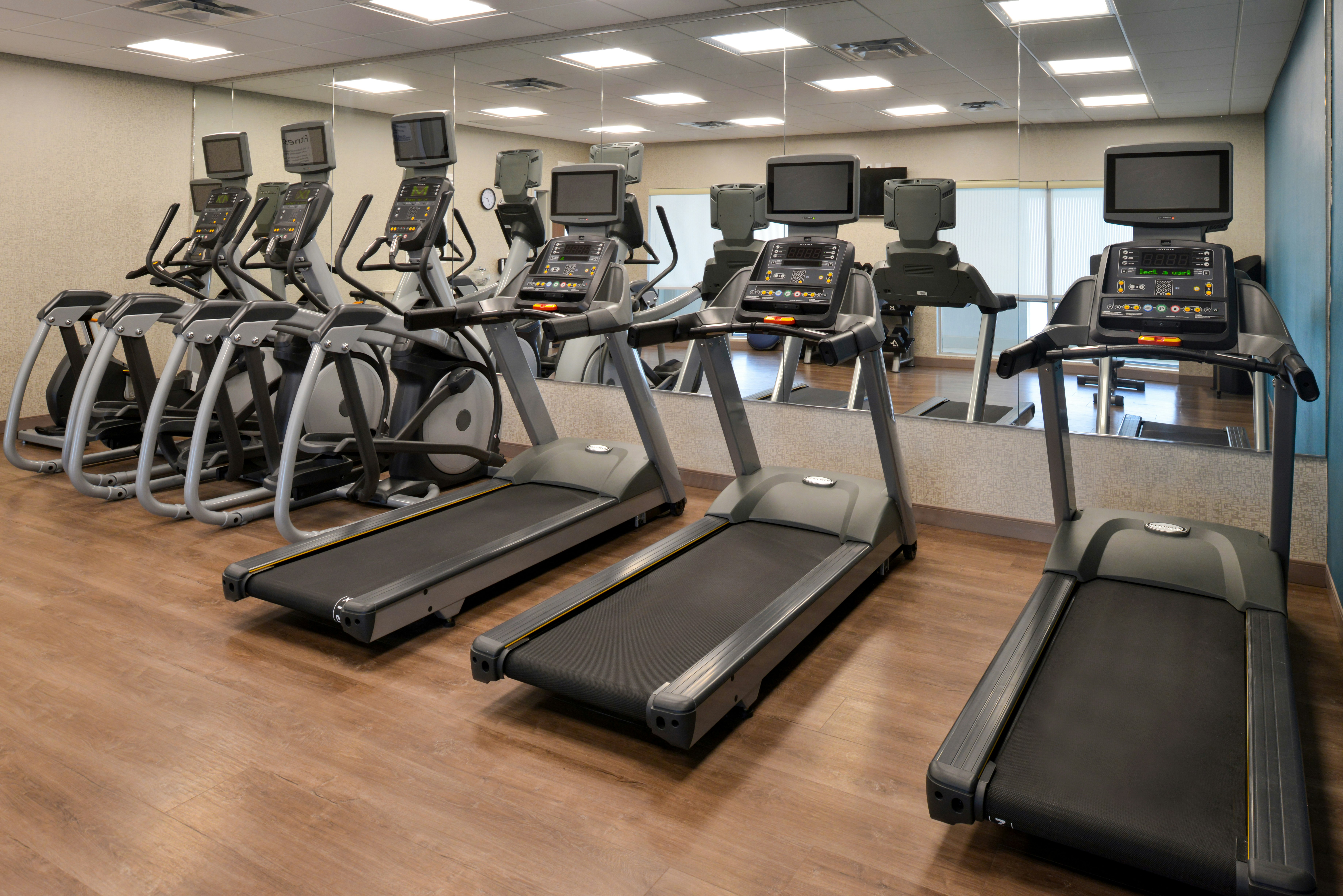 Holiday Inn Express And Suites Ottumwa 44/67