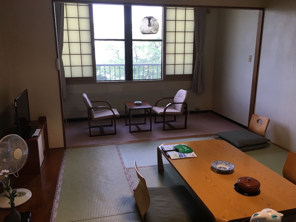 MARUKOMA ONSEN RYOKAN 24/30