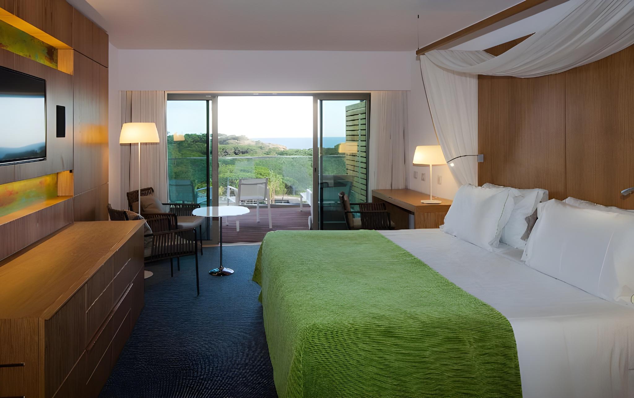 Ocean, Deluxe, Double or Twin Bed