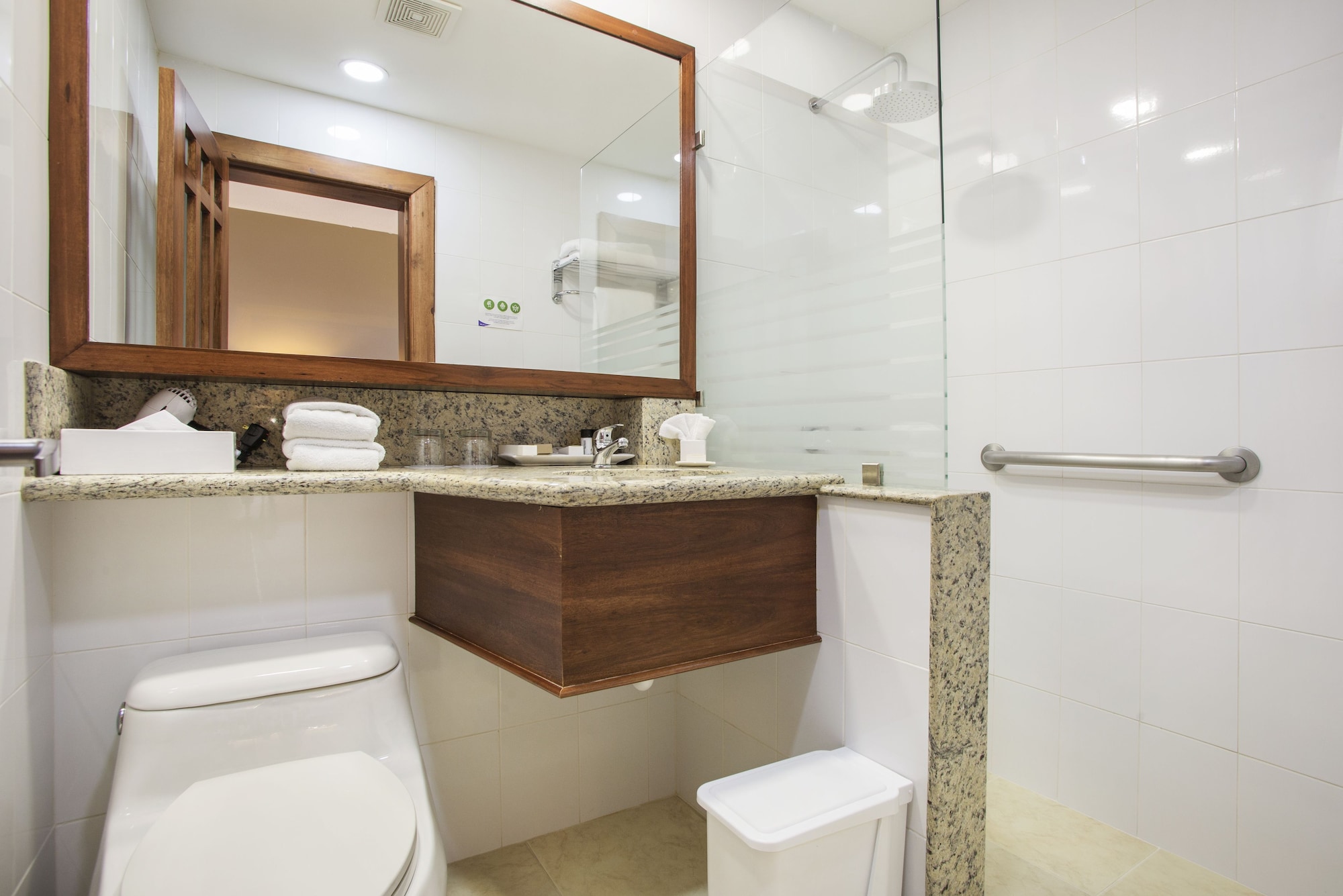 غرفة تنفيذية بسرير كينج، Hotel Quito by Sercotel 6/9