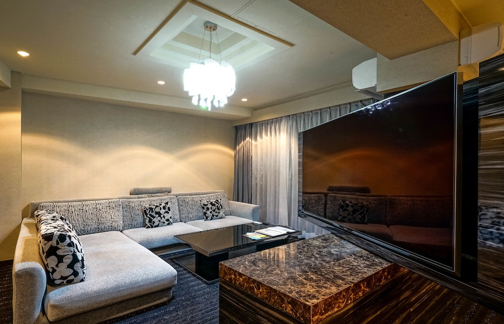 Secret House Makishi 25/50
