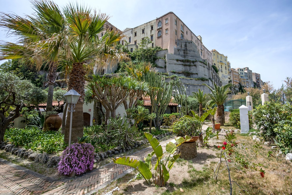 Le Roccette Mare Beach Hotel & Restaurant 21/35