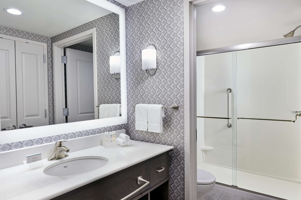 Homewood Suites By Hilton Teaneck Glenpointe 8/38