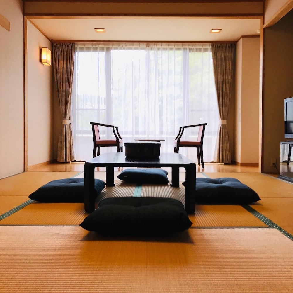 Lake Side Nikko Hotel 43/68