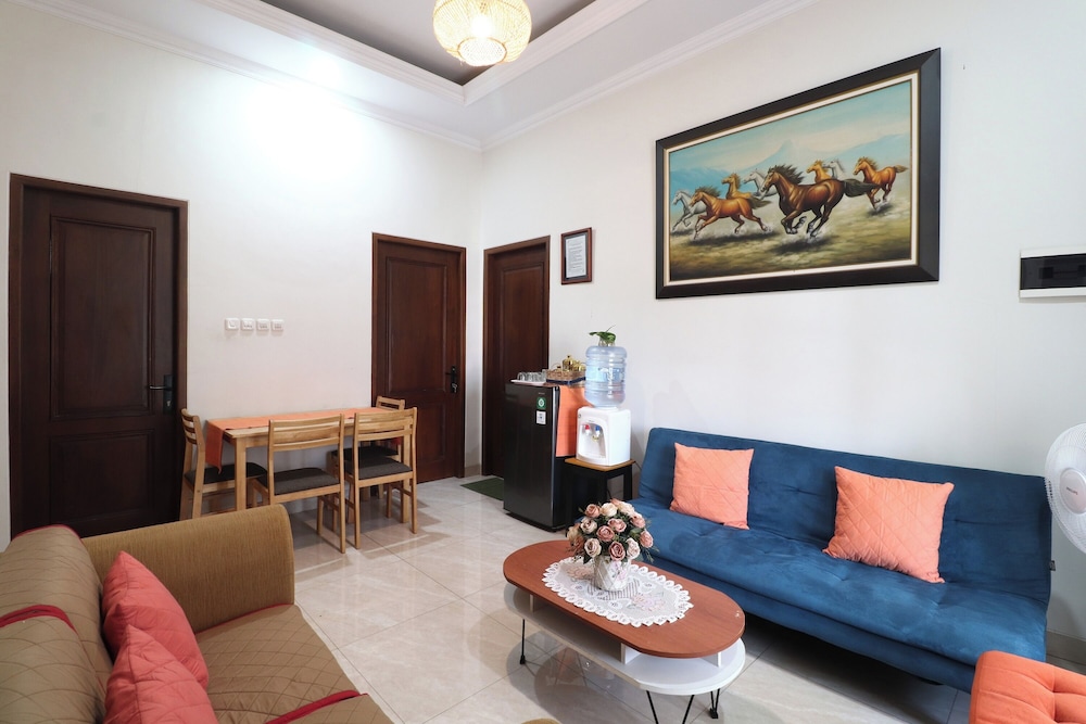 Bisma Balcony Homestay 48/64