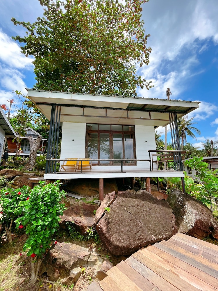 A-Na-Lay Resort Koh Kood 12/73