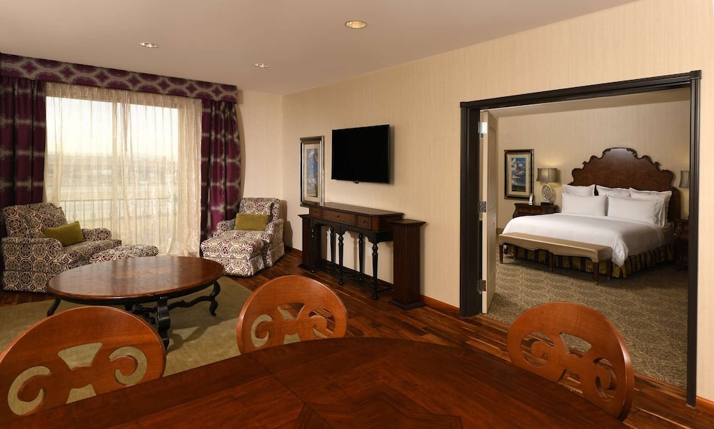 Woolleys Classic Suites 37/58