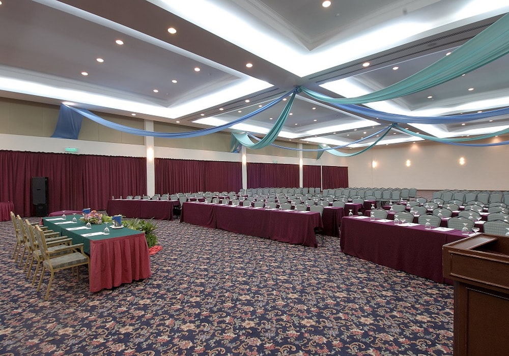 Bukit Merah Laketown Resort 33/43