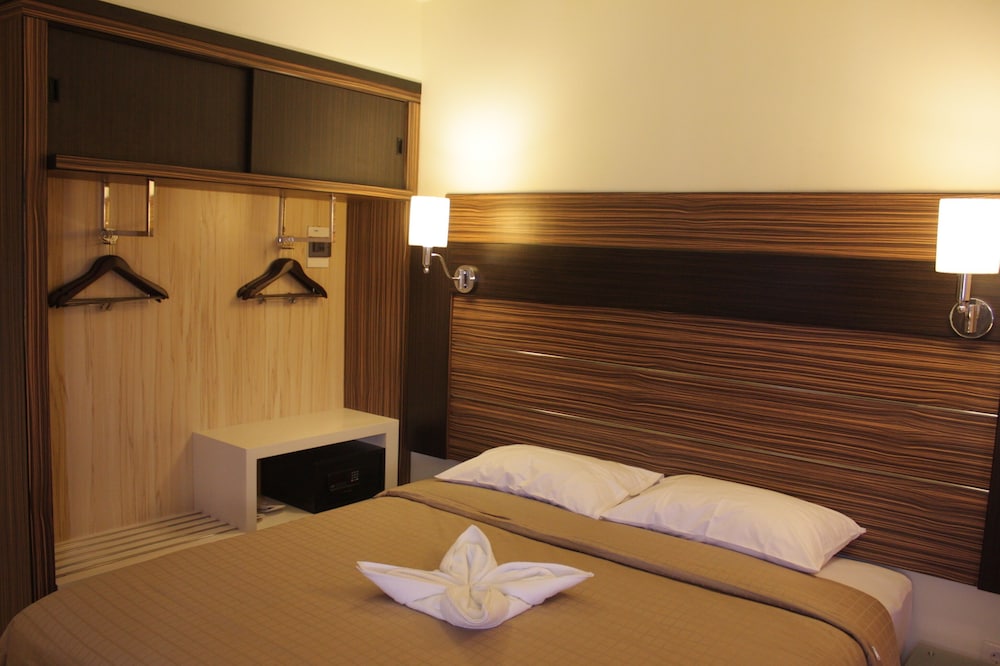 Travello Hotel Manado 11/32