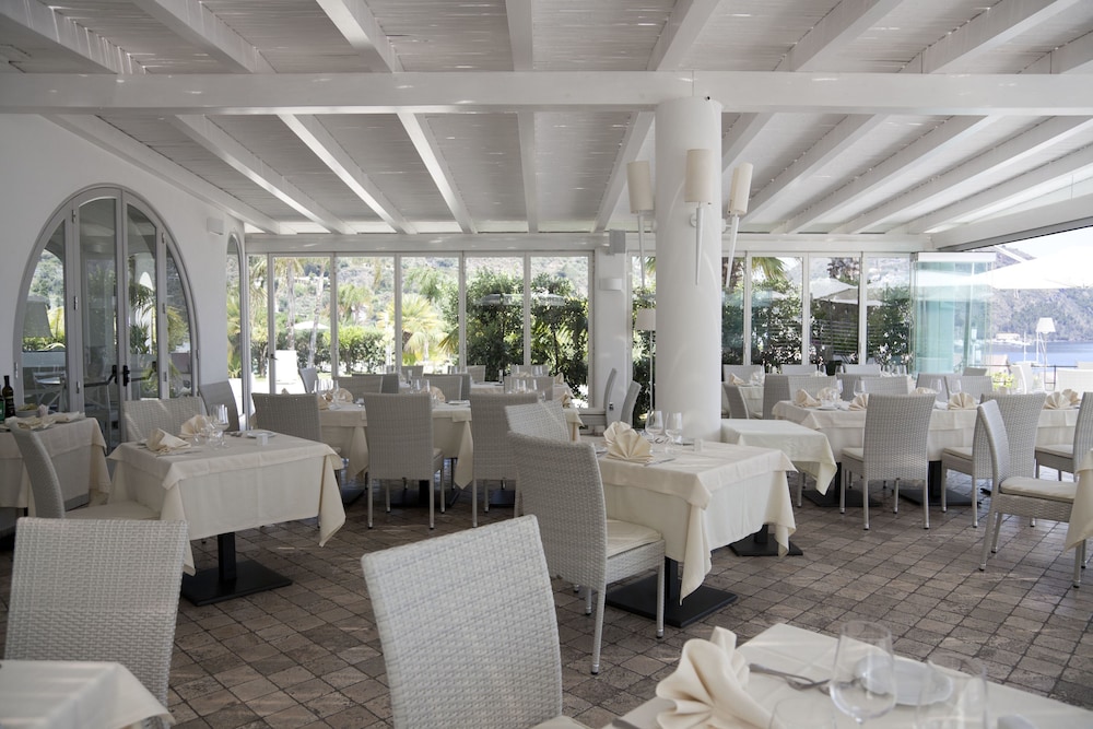 Hotel Mea - Aeolian Charme 58/73