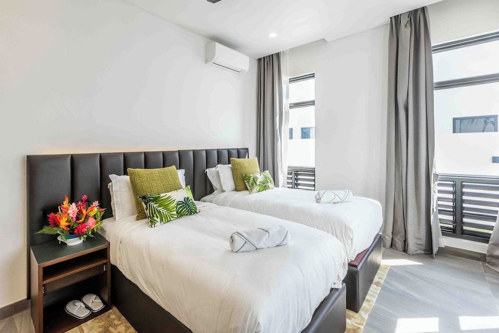 Trilogy Villas 44/86
