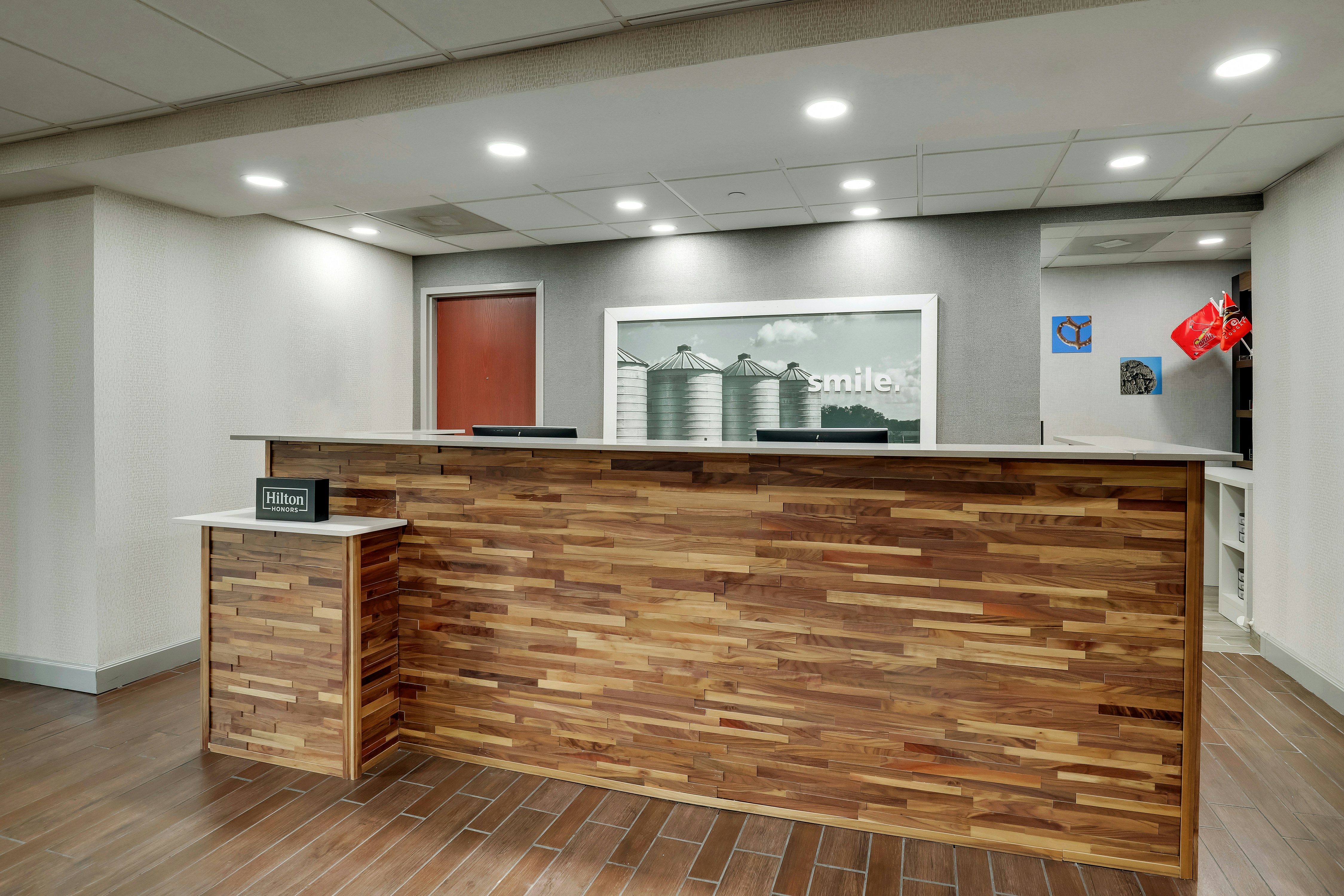 Hampton Inn & Suites St. Louis-Edwardsville 7/69