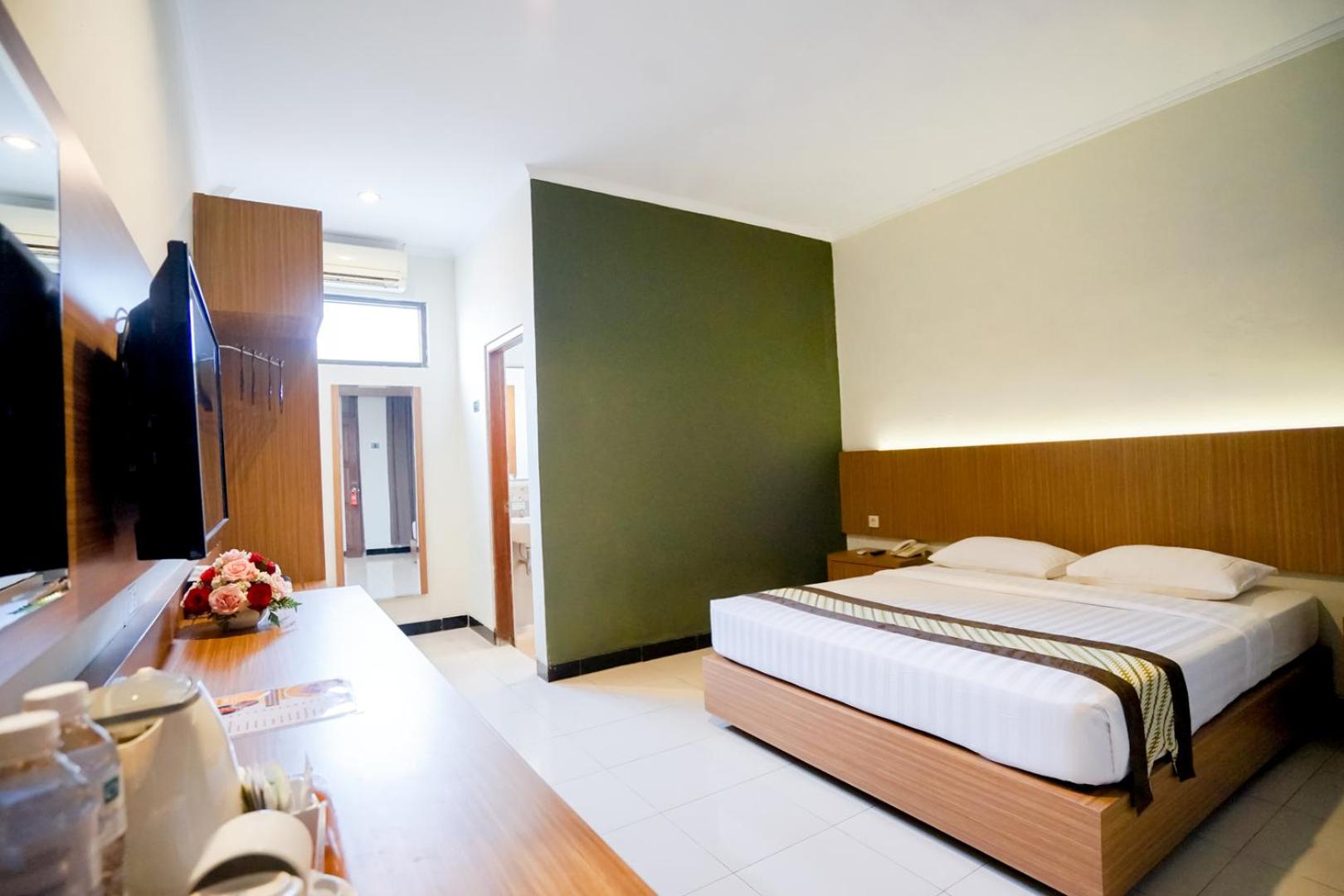 غرفة سوبيريور بسرير كوين، Cakra Kusuma Hotel 2/5