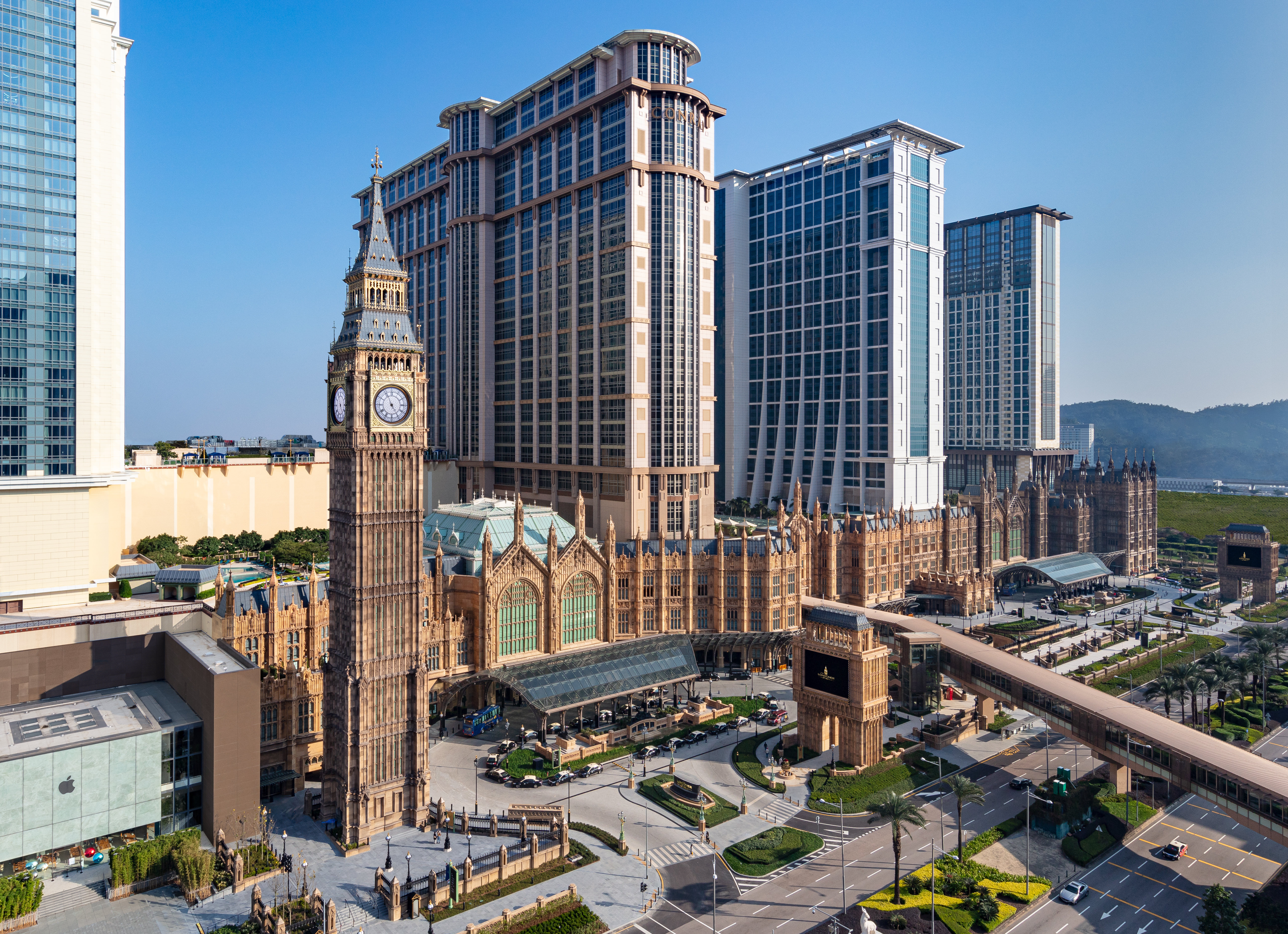 The Londoner Hotel (ex Holiday Inn Macao Cotai Central) 45/50