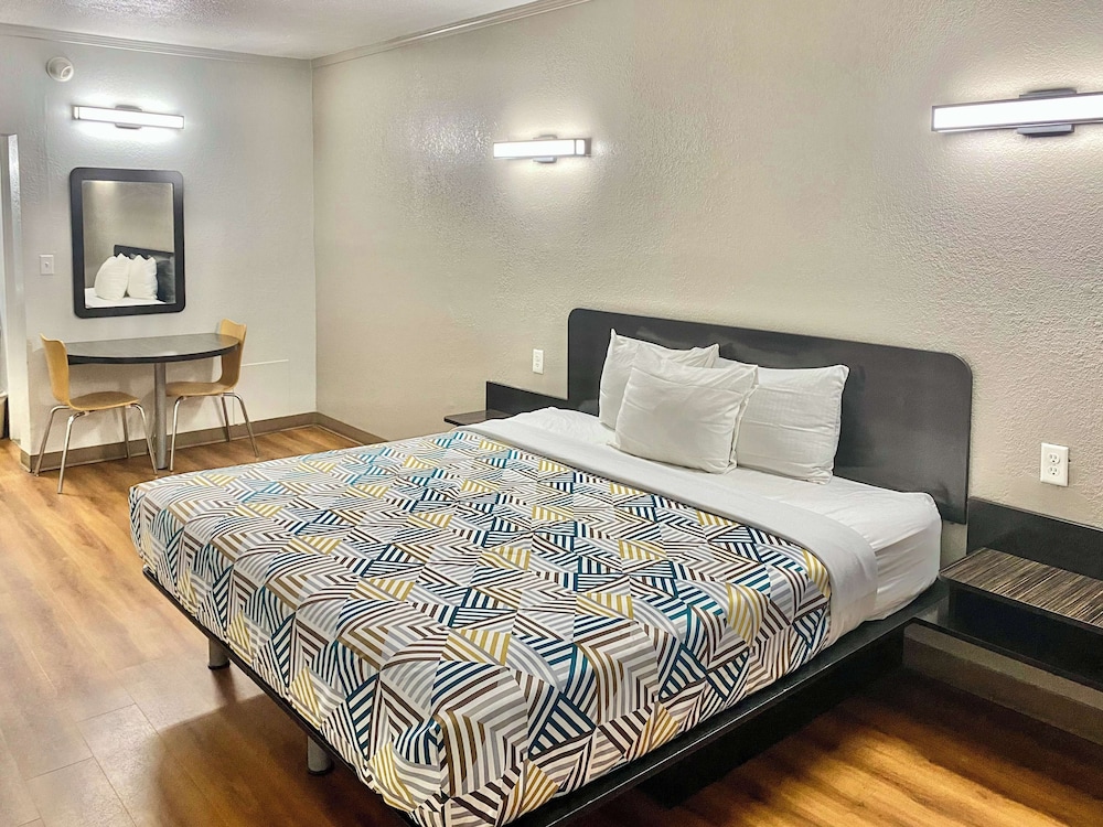 Motel6 Huntington, WV 34/51