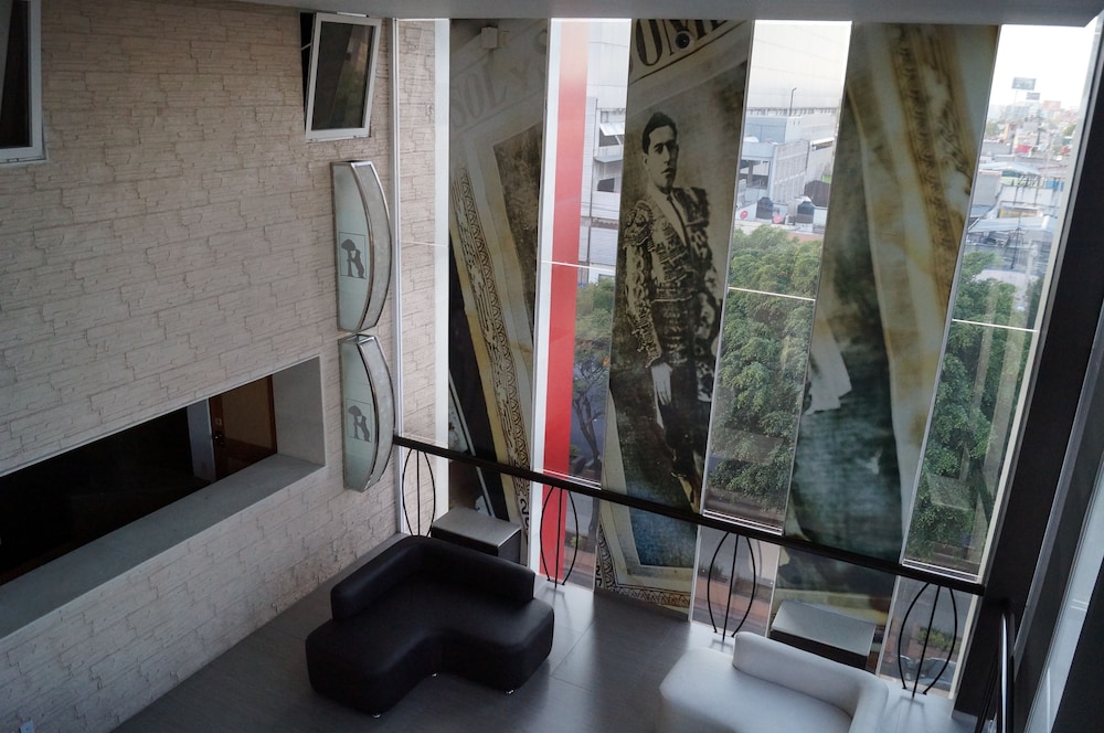 Gran Hotel Villa de Madrid 11/54