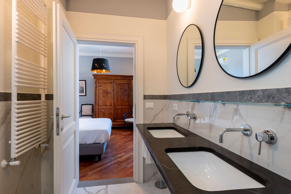 Genteel Home Piazza Pitti 32/43