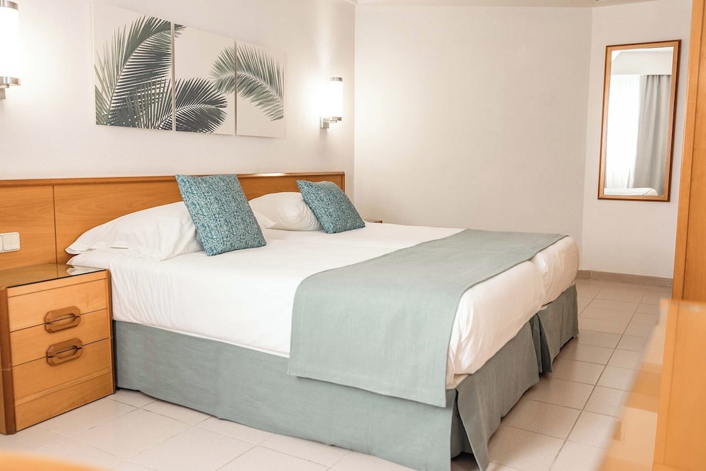 جناح سوبيريور بسرير كوين وسريرين منفصلين، Servatur Don Miguel - Adults Only 4/10