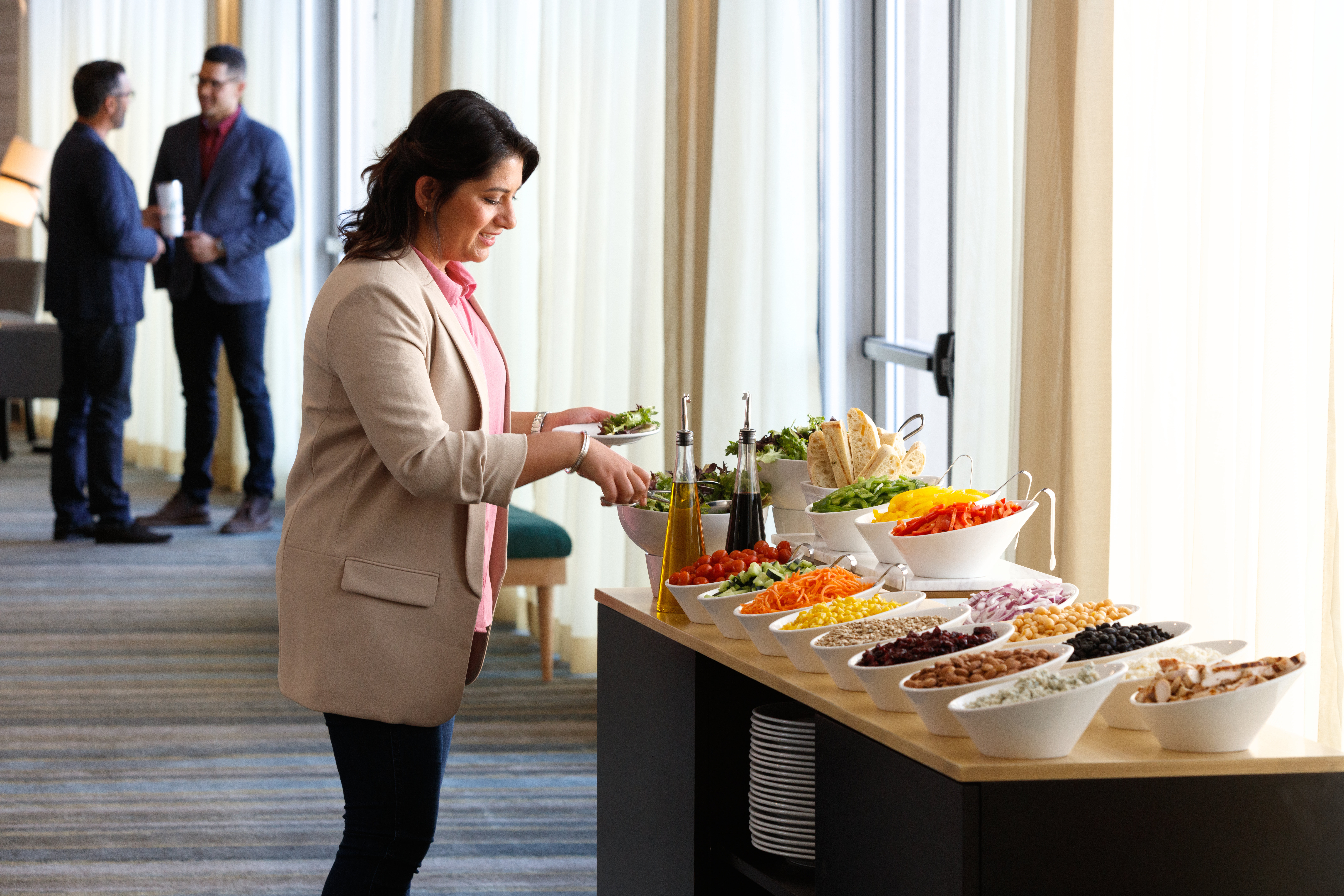 Holiday Inn Hotel Suites Oakland Airport 12/77