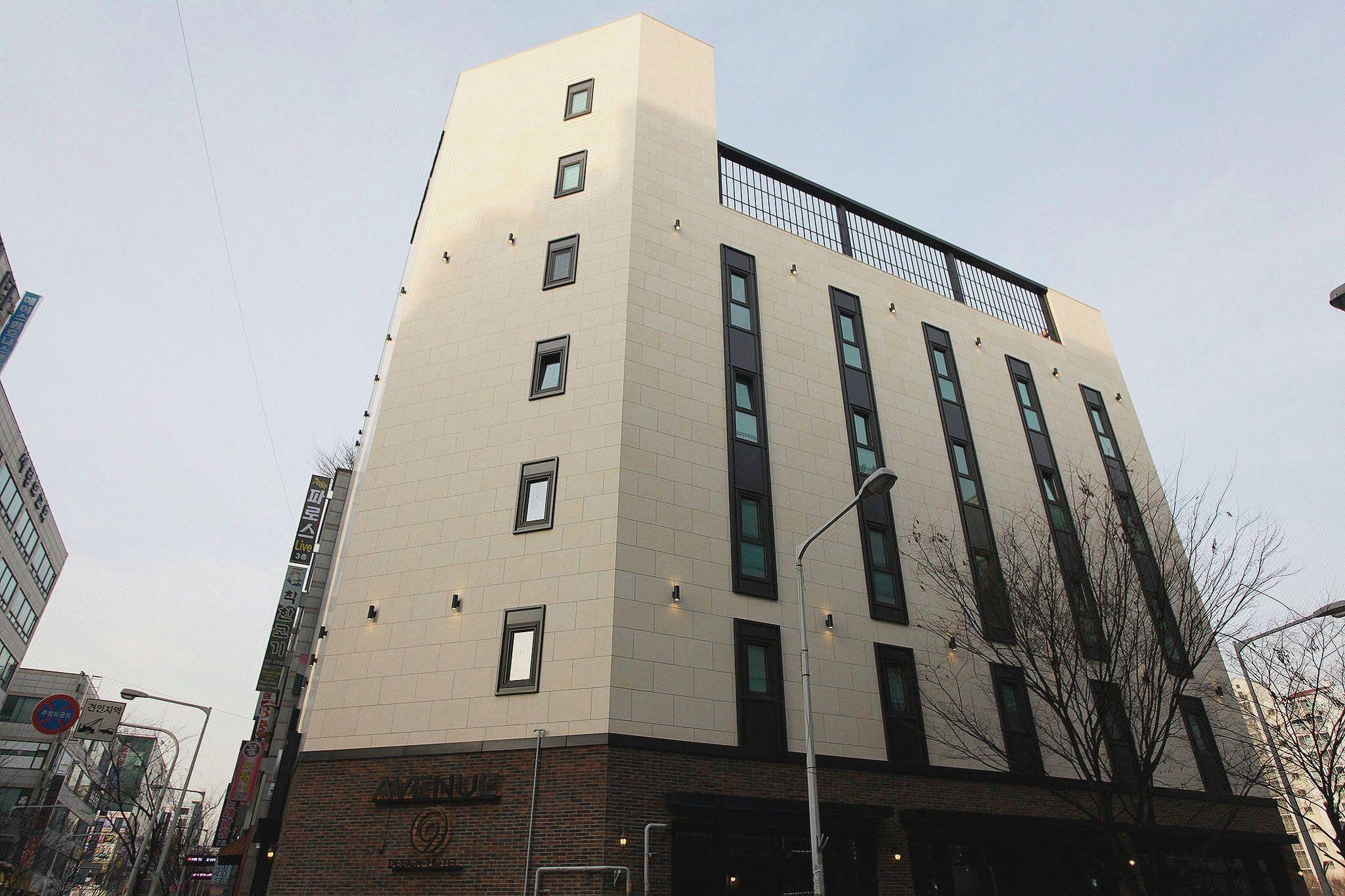 Avenue Nine Hotel 2/36