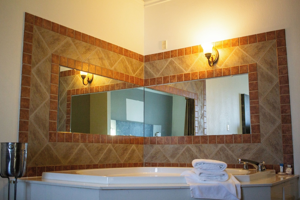 FairBridge Inn & Suites Cleburne 60/62
