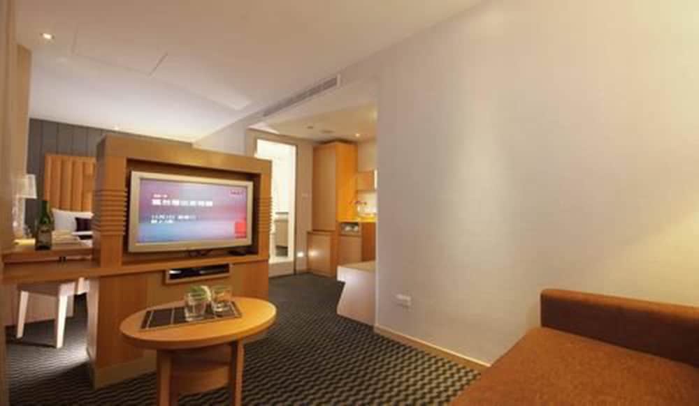 Tokyo International Hotel 36/58