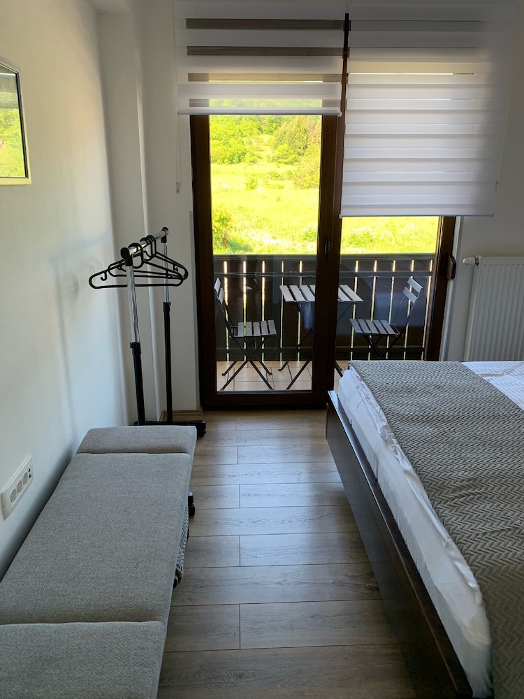 Guesthouse Family Bosnic 14/44