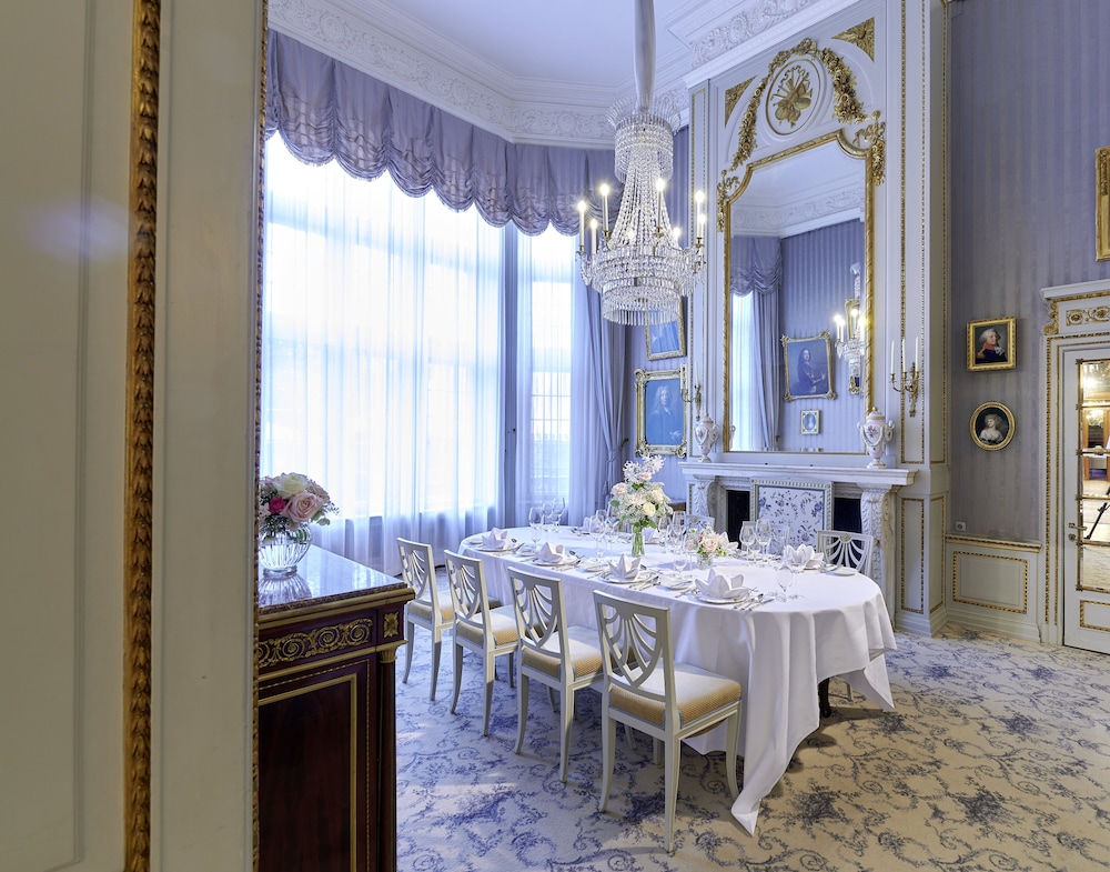 Schlosshotel Kronberg Hotel Frankfurt 38/50