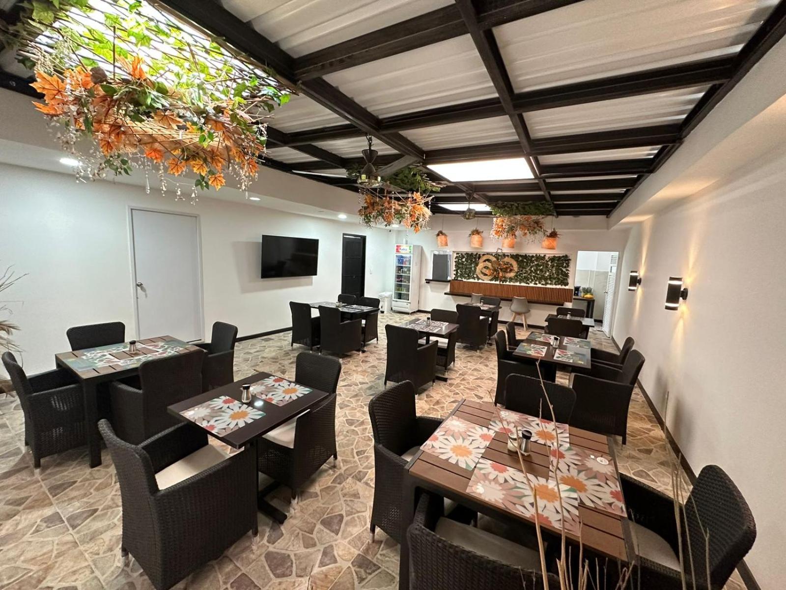 Hotel Zuriel Boutique 36/46