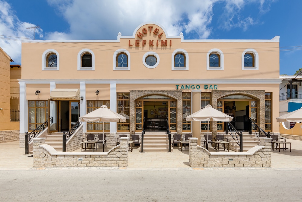 Lefkimi Hotel 8/53