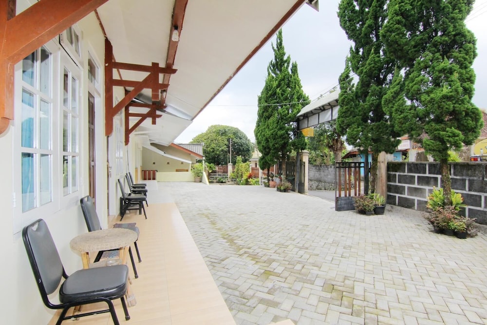 Hotel Wijaya 3 Kaliurang 8/30