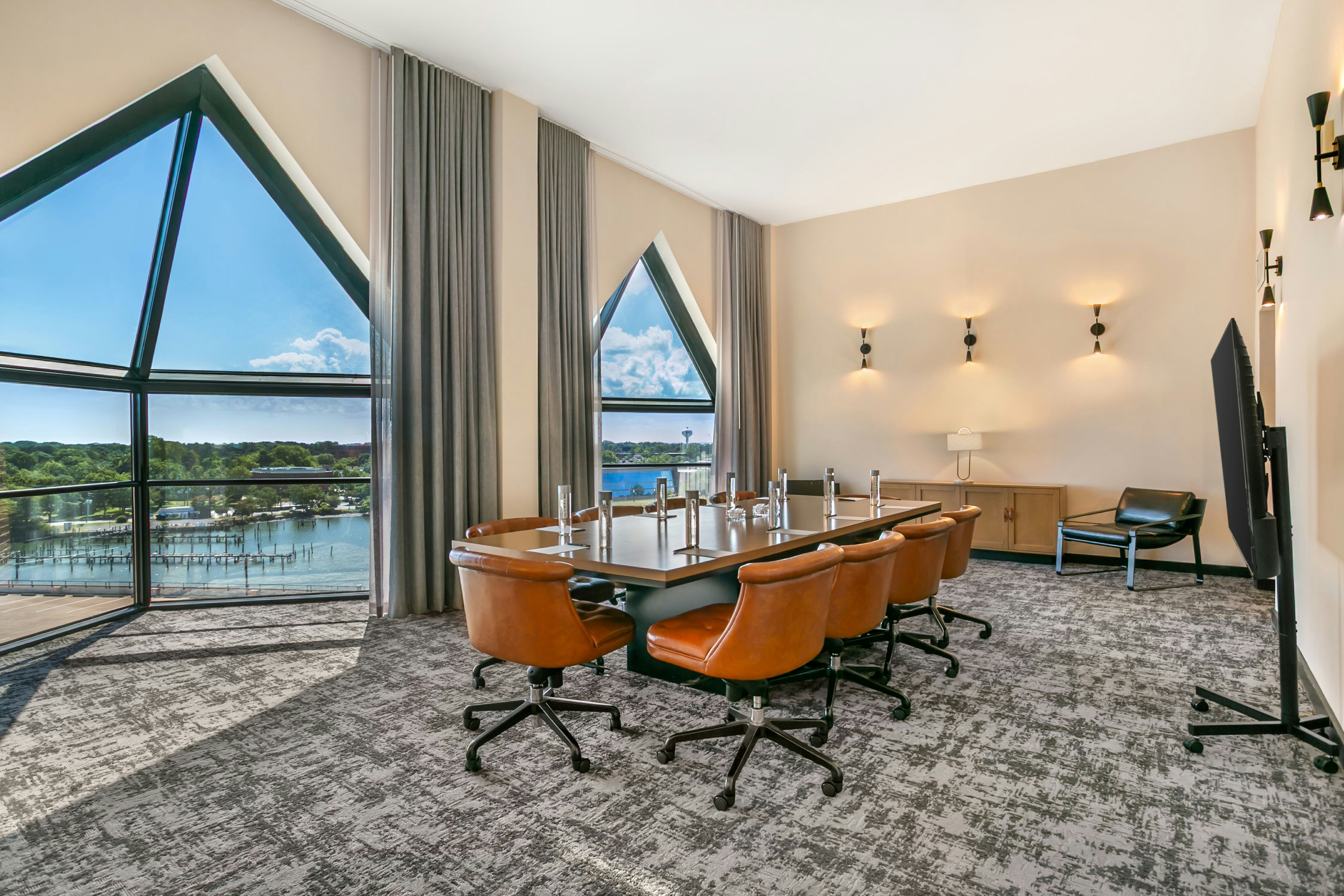 The Landing At Hampton Marina Tapestry Collection By Hilton 46/48