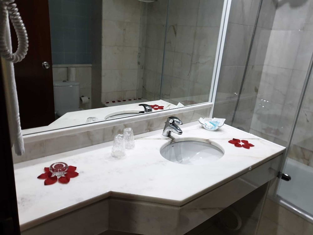 Apulia Praia Hotel 49/50