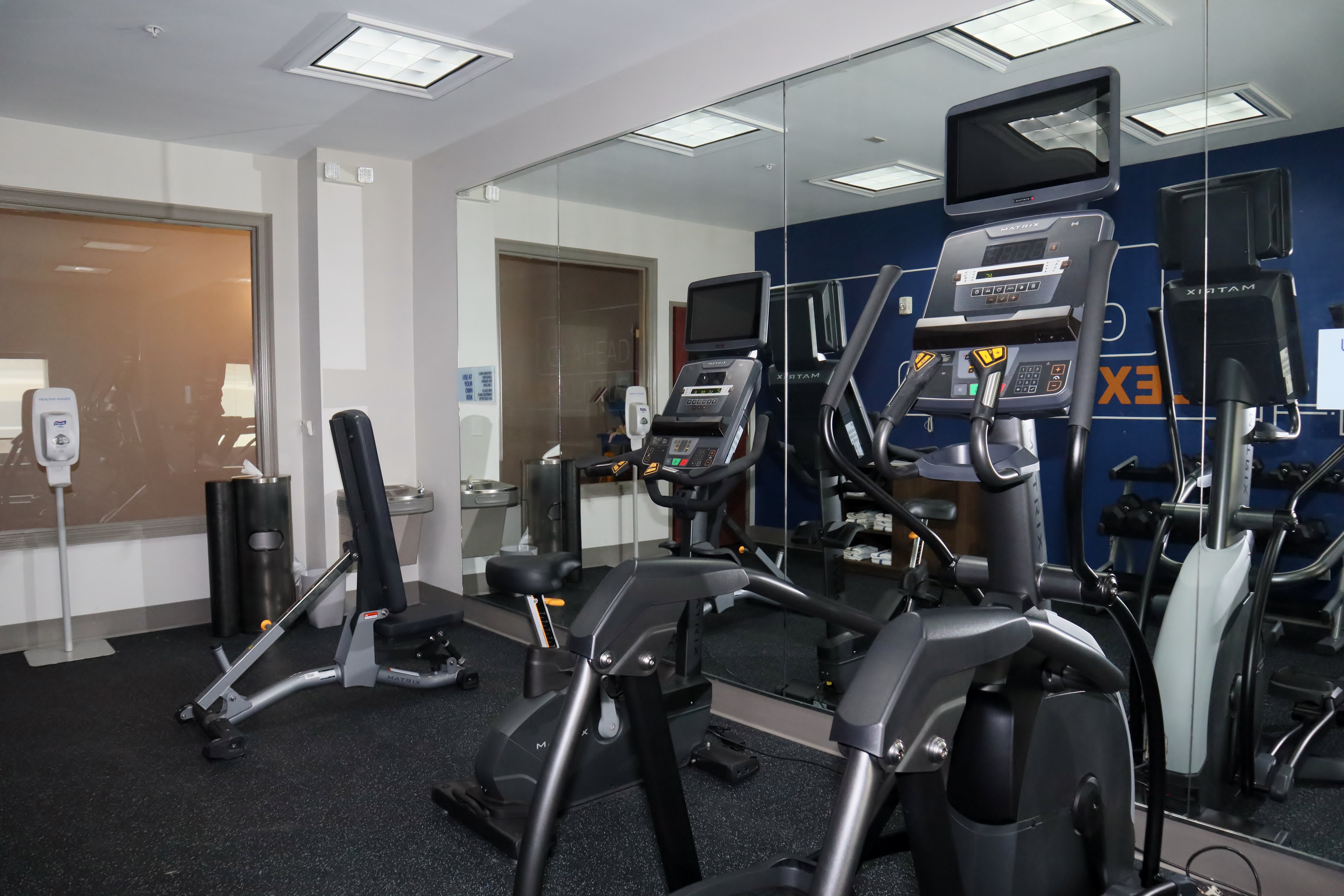 Holiday Inn Express Hotel And Suites Baton Rouge North 34/54