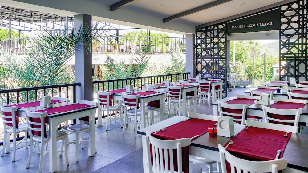 Istanbul Beach Hotel 33/50