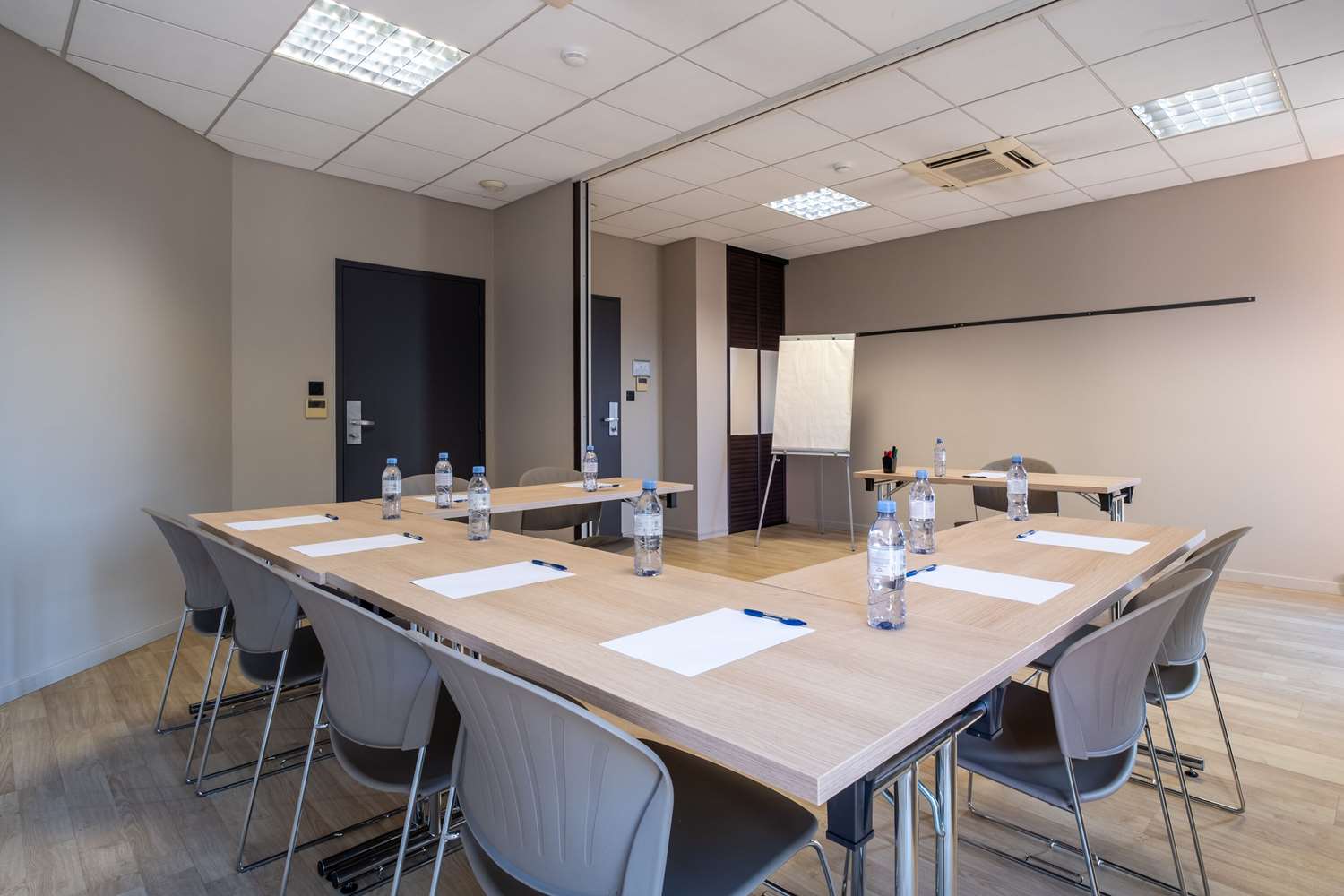 Clarion Aparthotel Toulouse Blagnac Airport 23/29