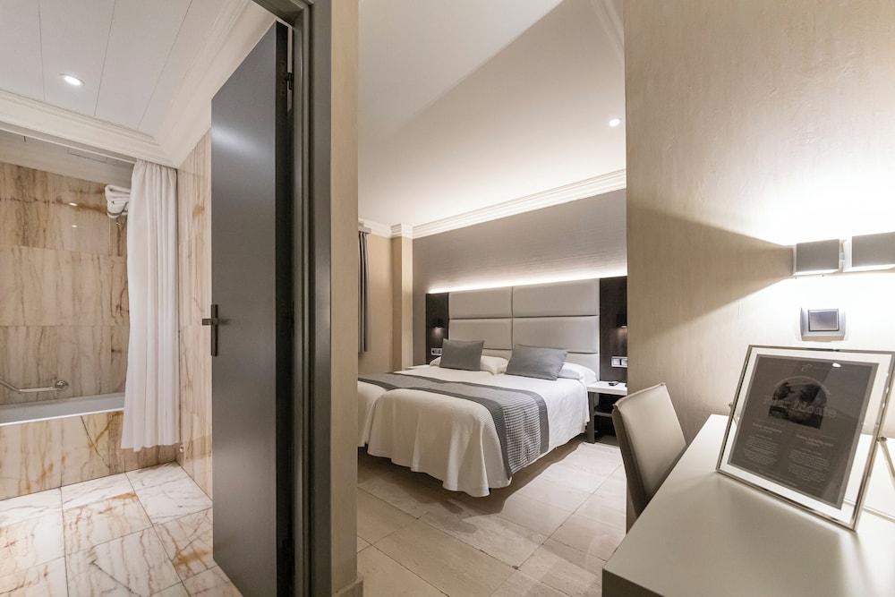 Europa Hotel 20/57