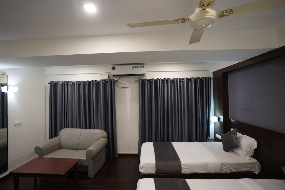 Hotel Luciya International 7/20