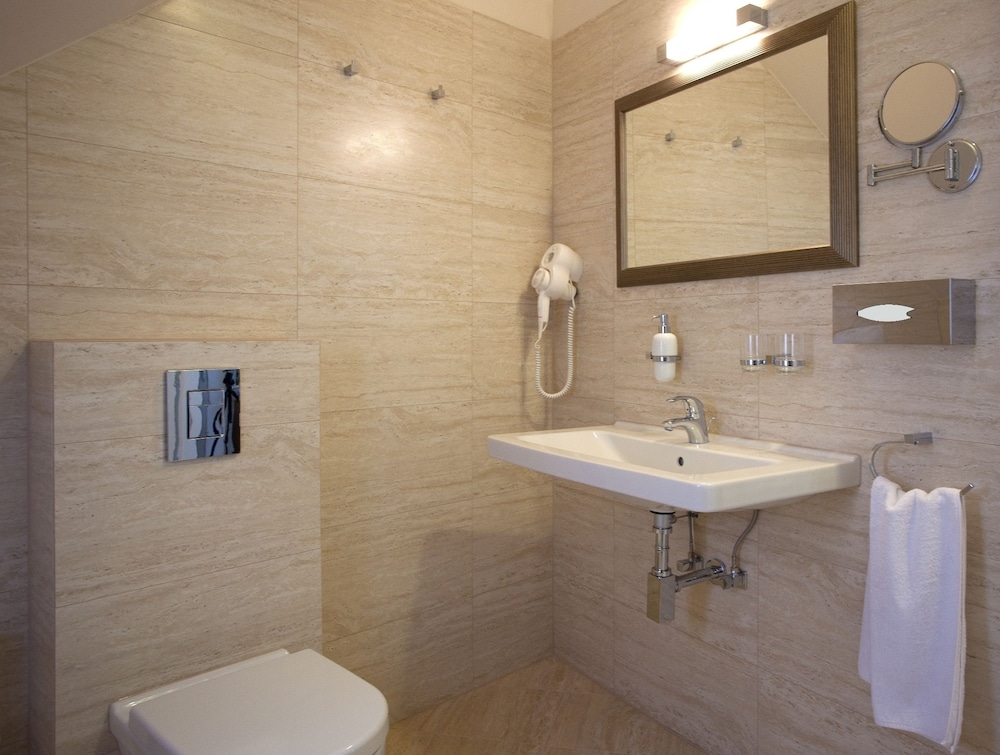 Barokk Hotel Promenad Gyor 23/24