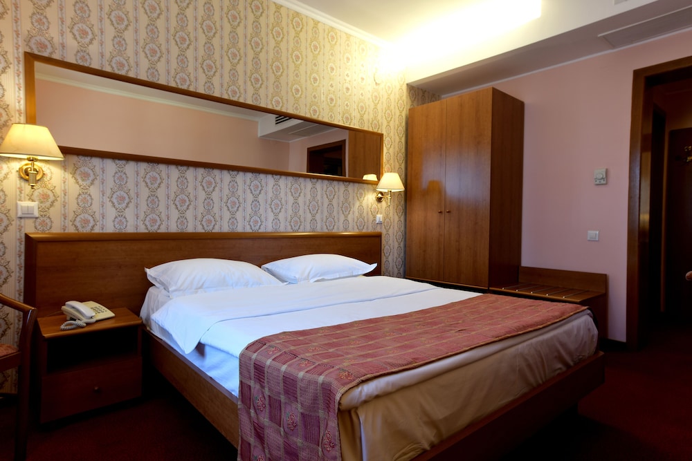 HOTEL BRASOV 8/49