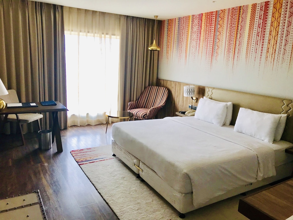 Welcomhotel by ITC Hotels, Ashram Road, Ahmedabad 17/71