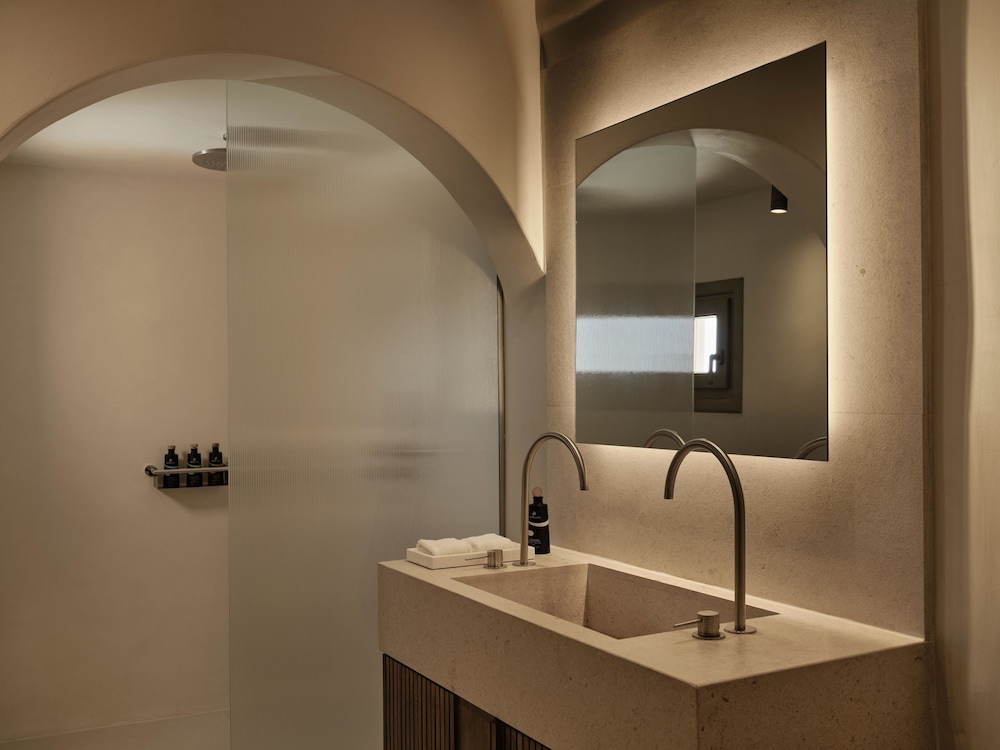 Andronis Luxury Suites 78/78