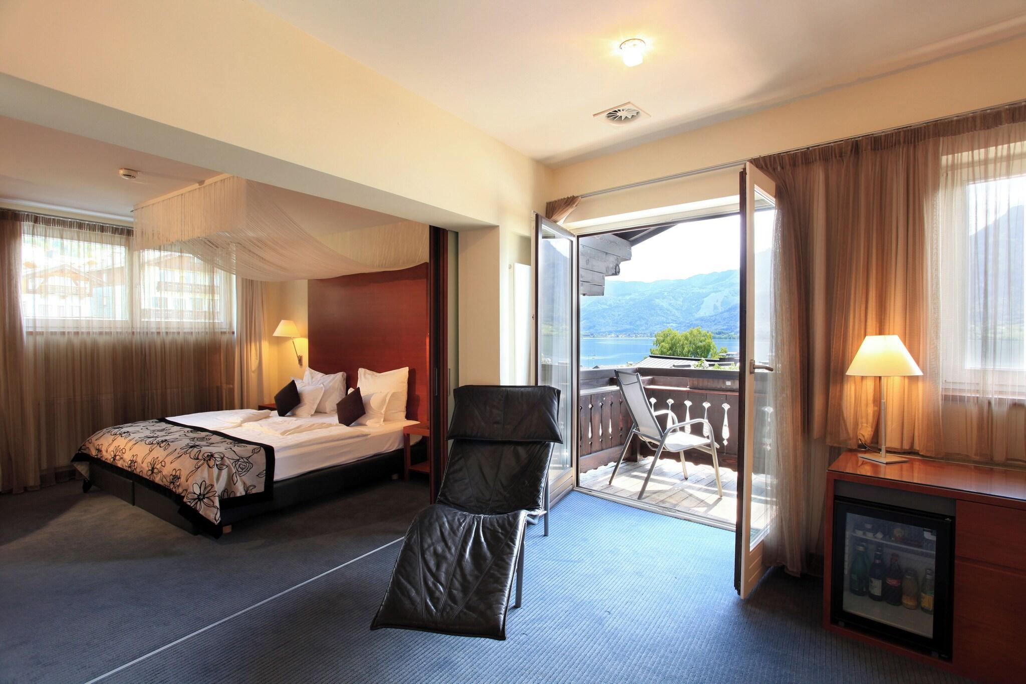 Suite, Lake View