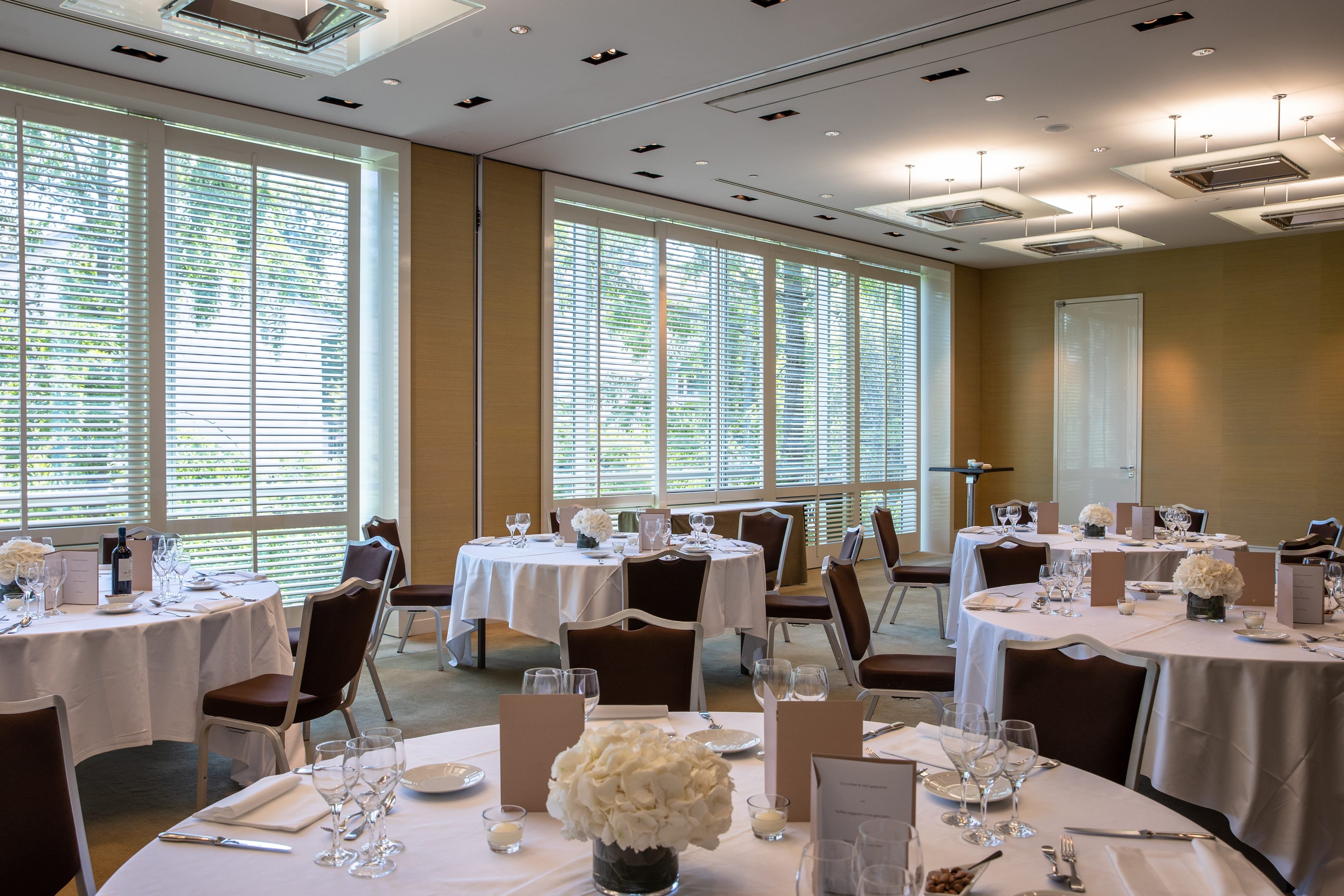 INTERCONTINENTAL GENEVA 38/50