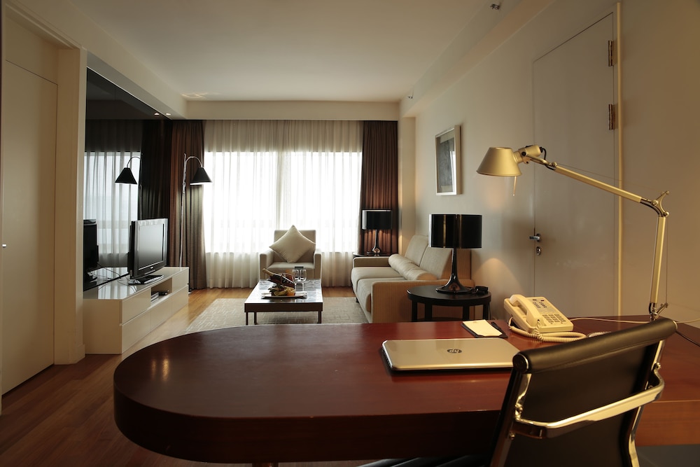 Kukdo Hotel 37/39