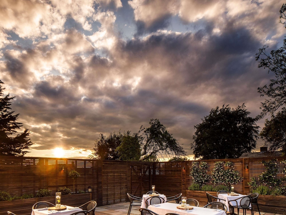 Mercure Oxford Hawkwell House Hotel 57/63