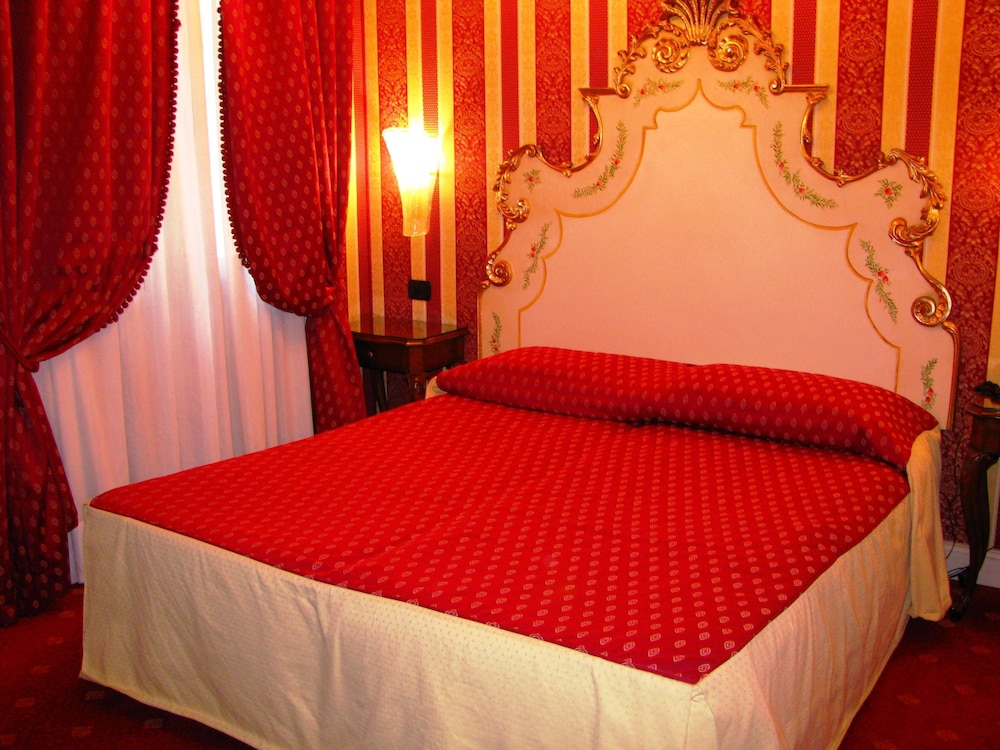 BELLE EPOQUE 5/36